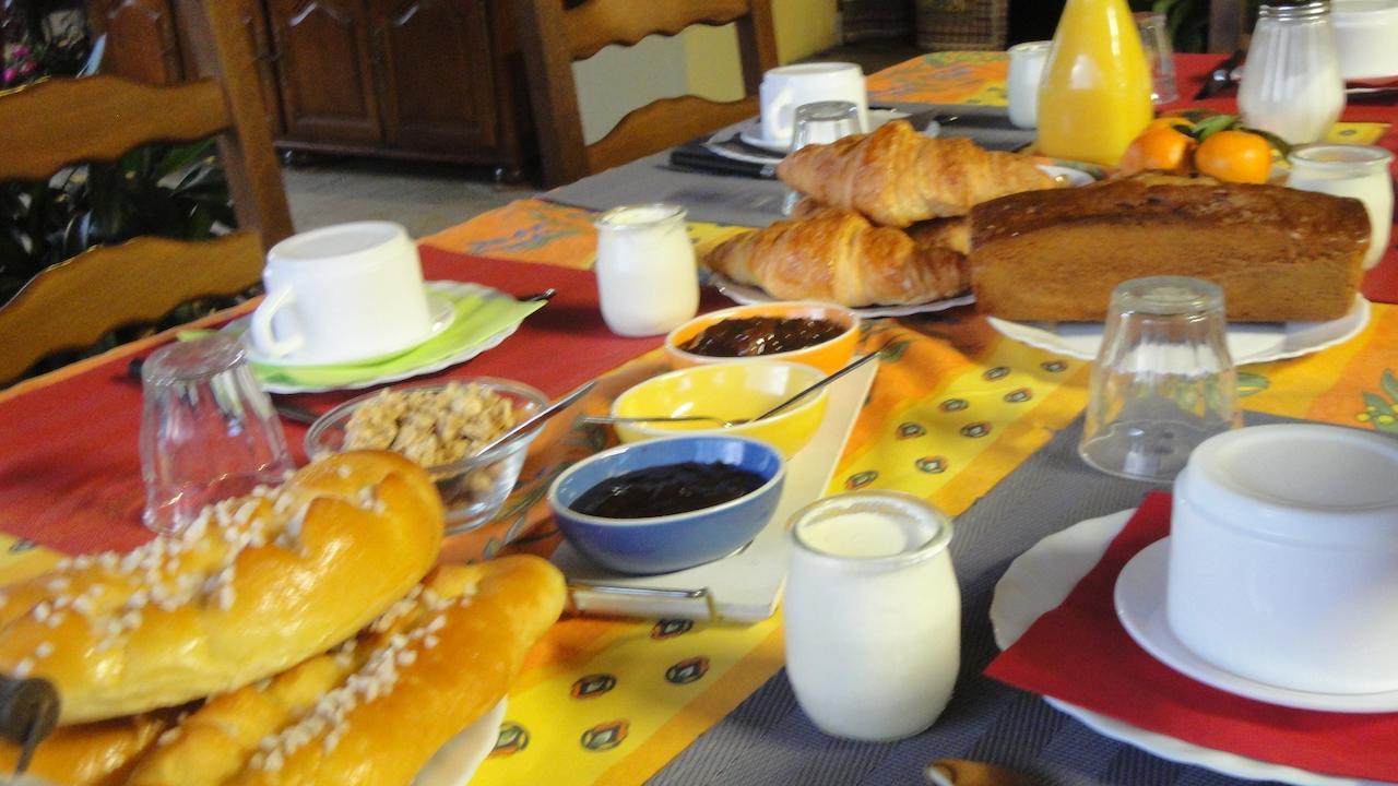 Bed and Breakfast Domaine De Poudos Auterive  Exterior foto