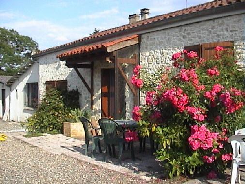 Bed and Breakfast Domaine De Poudos Auterive  Exterior foto