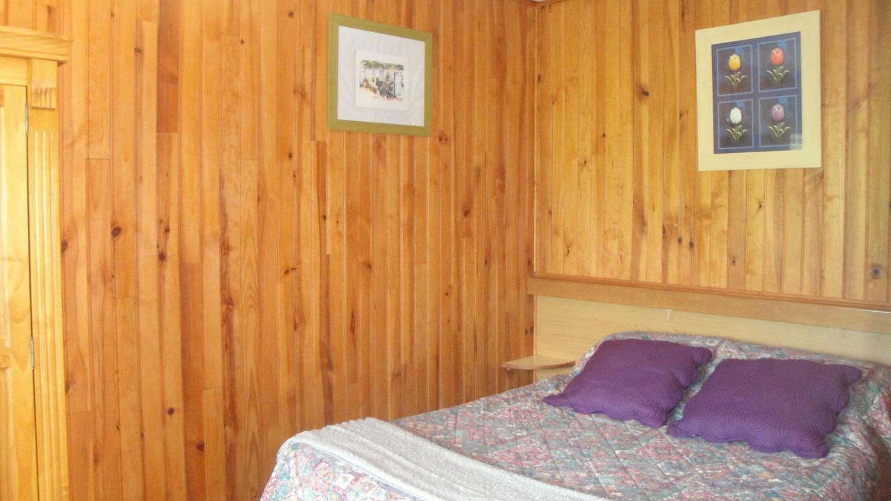 Bed and Breakfast Domaine De Poudos Auterive  Habitación foto